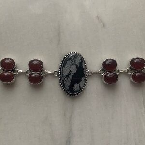 1882 Elegant Silver and Brown Bracelet with Black Stone